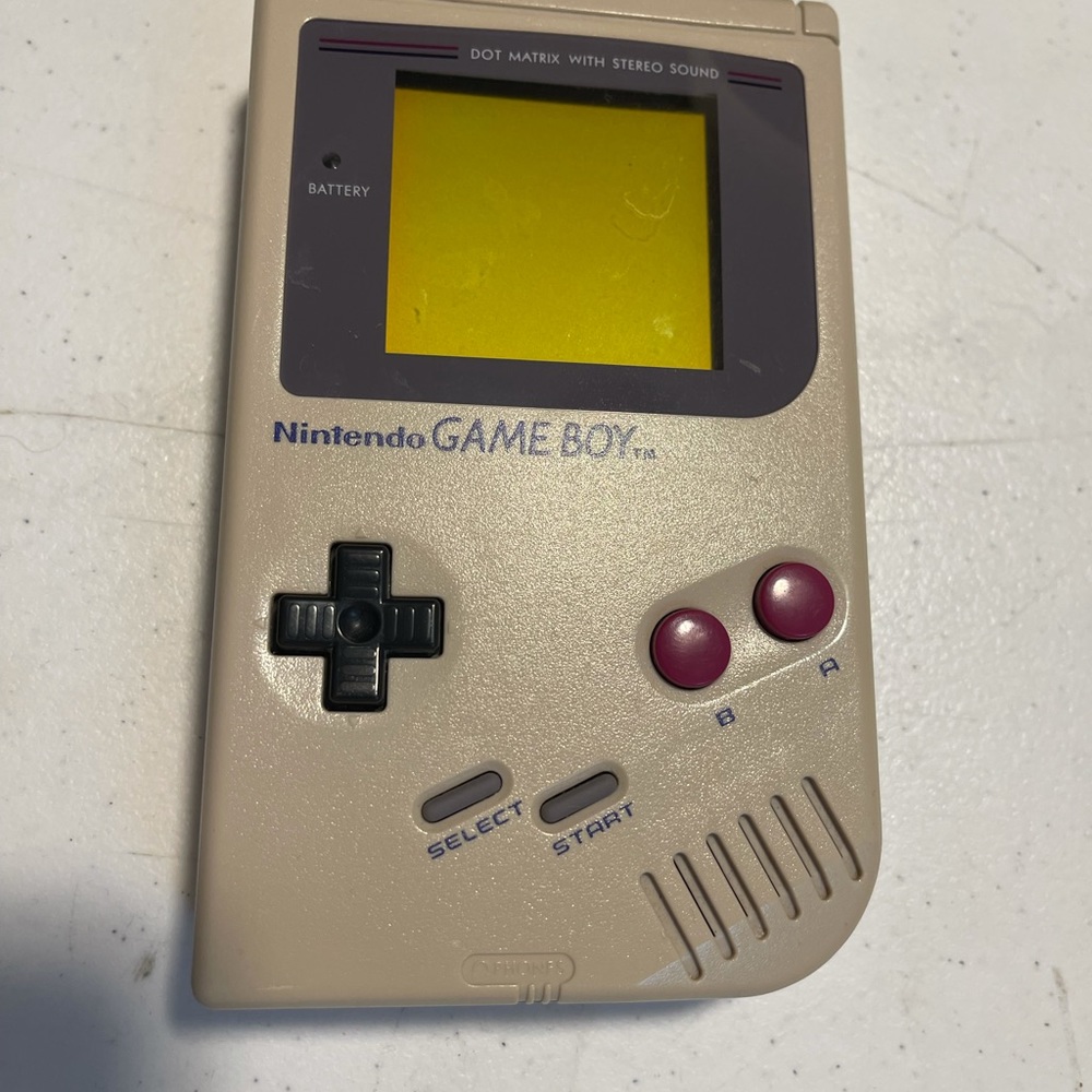 Gameboy Bundle w/Games - Picture 2 of 14